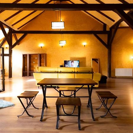 The Attic - Large Open-Space In The Old Town Of Brasov, Minutes Away From The Black Church Екстериор снимка