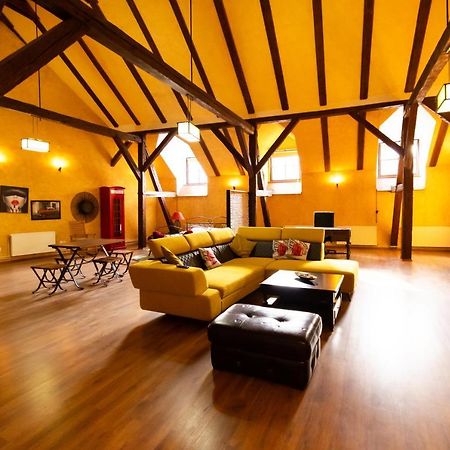 The Attic - Large Open-Space In The Old Town Of Brasov, Minutes Away From The Black Church Екстериор снимка
